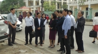 Đoàn giám sát của HĐND tỉnh làm việc với UBND thành phố Nam Định về những nội dung liên quan đến đất đai.
