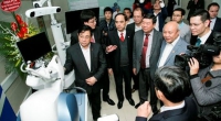 Lần đầu tiên tại Việt Nam: Dùng robot phẫu thuật khớp gối, thần kinh